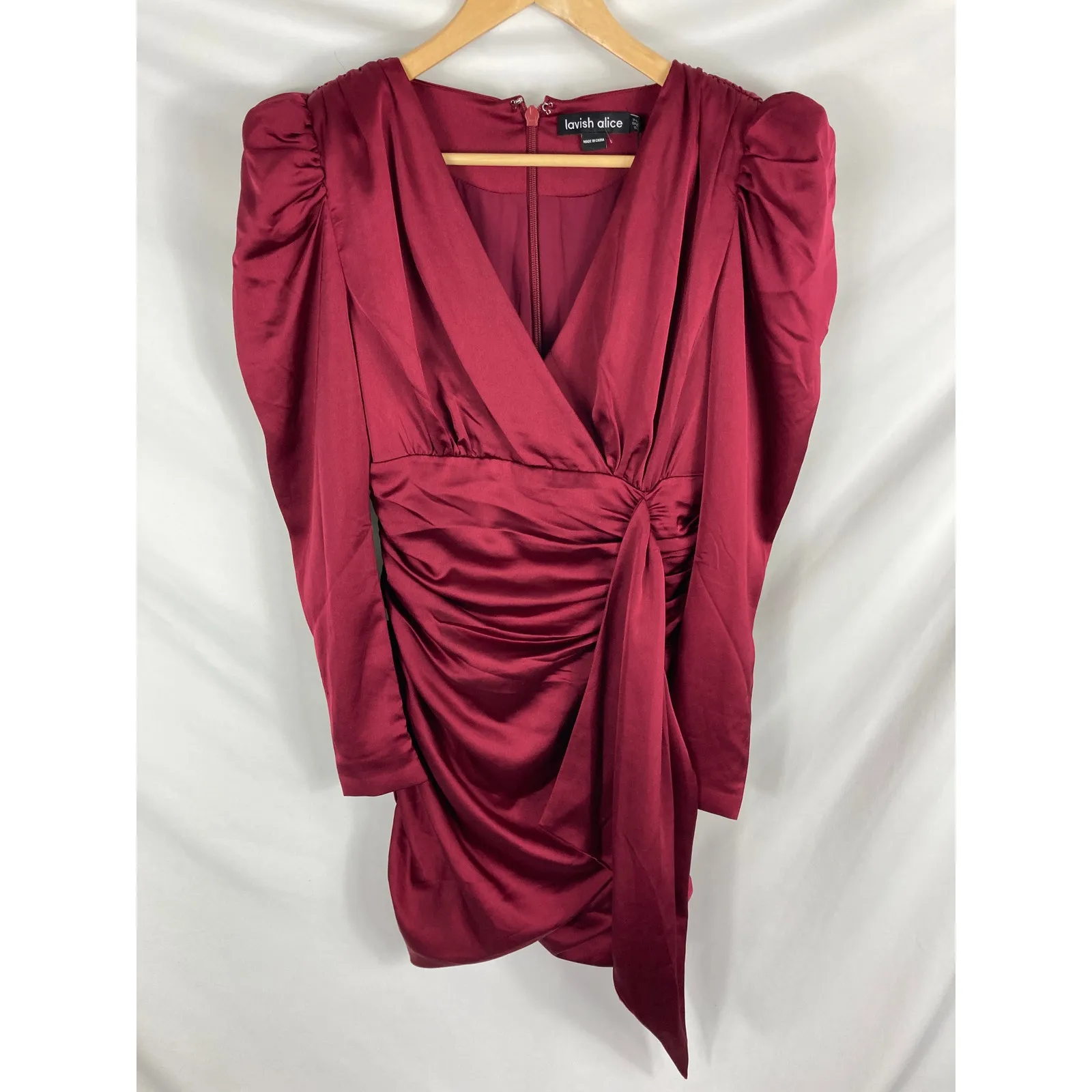 NWOT Lavish Alice Long Sleeve Satin Ruched Dress Red Size 6 - Image 4