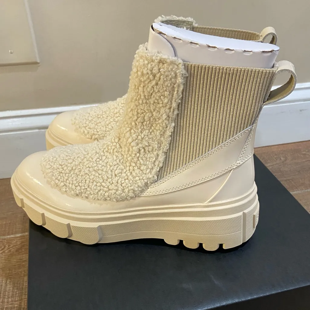 Sorel Caribou +Boot Chelsea cozy nude ankle slip on boots women 9 NWT - Image 4