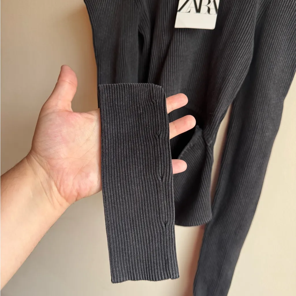 ZARA  Charcoal Ribbed Knit Sweater With Cutout Size Small NWT - Image 8