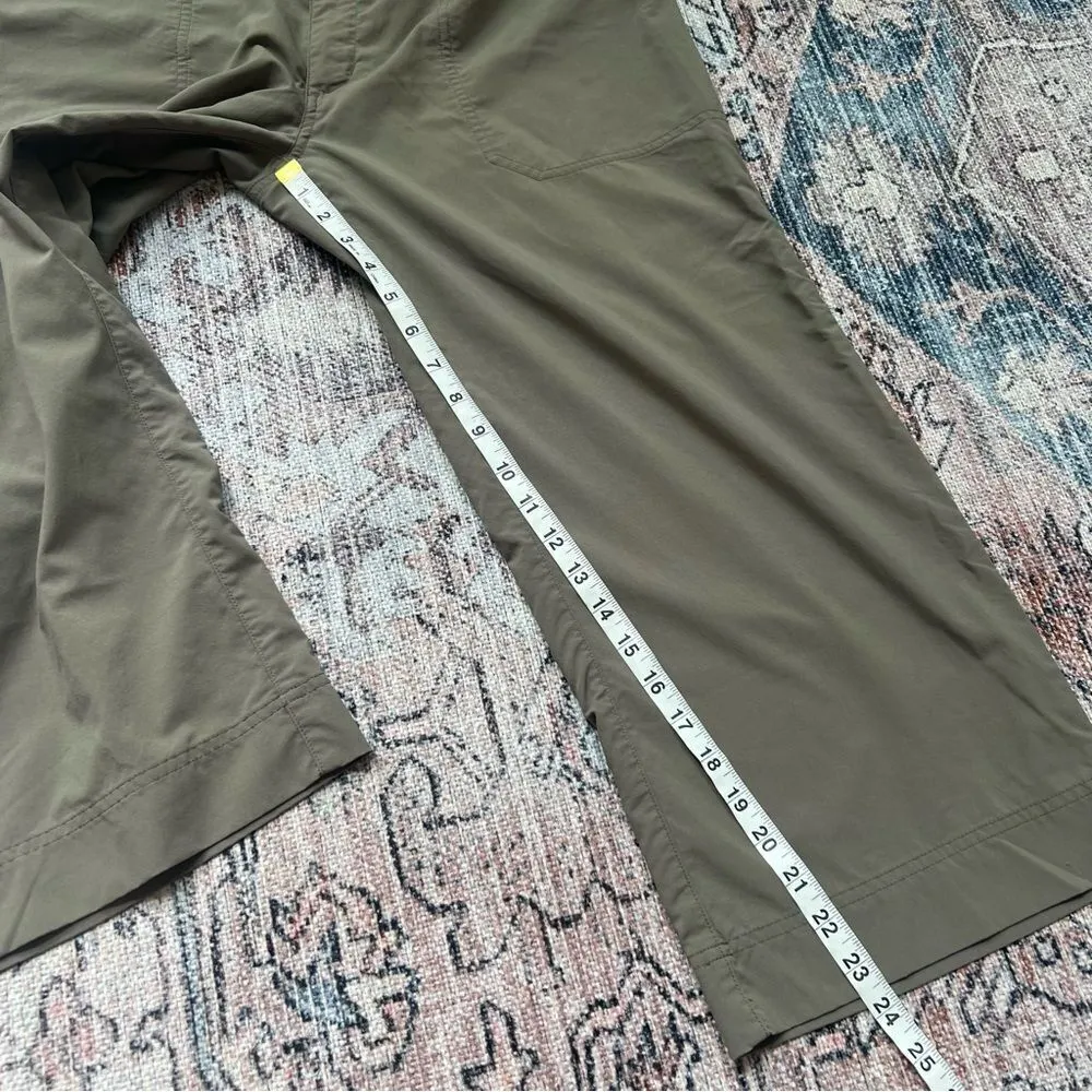 Patagonia Inter-Continental Capri Sage Khaki Nylon Hiking Pants Cropped Size 10 - Image 4
