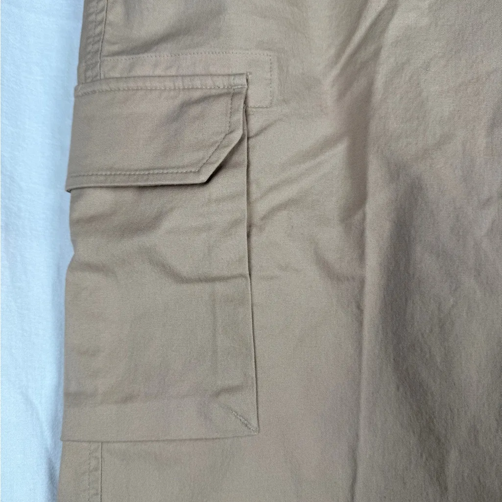 Apostrophe  Women's Beige Cargo Shorts - Image 5