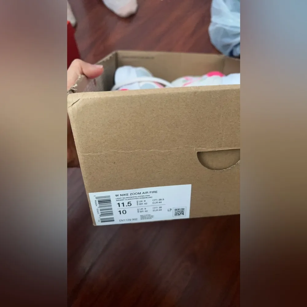 Zoom Air Fire W11.5 .M10 Light Silver Hyper Pink Running Shoes - Image 12