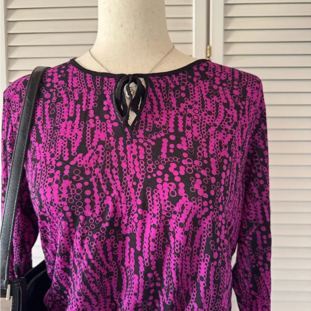 IE Relaxed Purple Front Tie Jewelry Chained Patterned Blouse Top Size M - Image 3