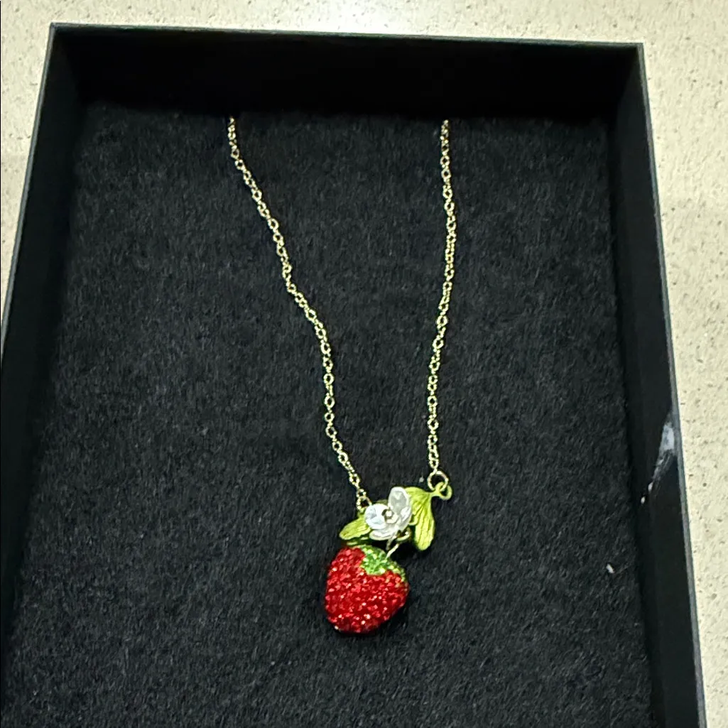 Red strawberry earrings and neklace - Image 2