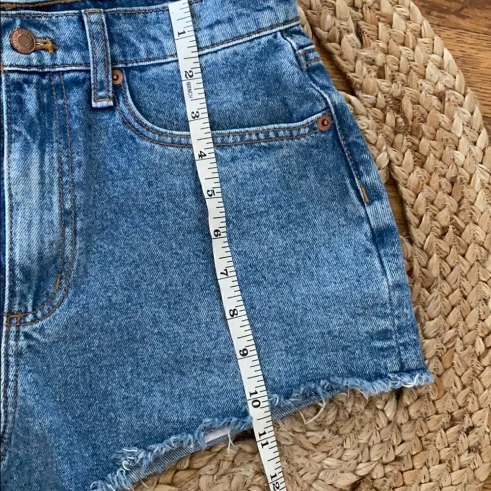 Pink Victoria's Secret short EUC - Image 5