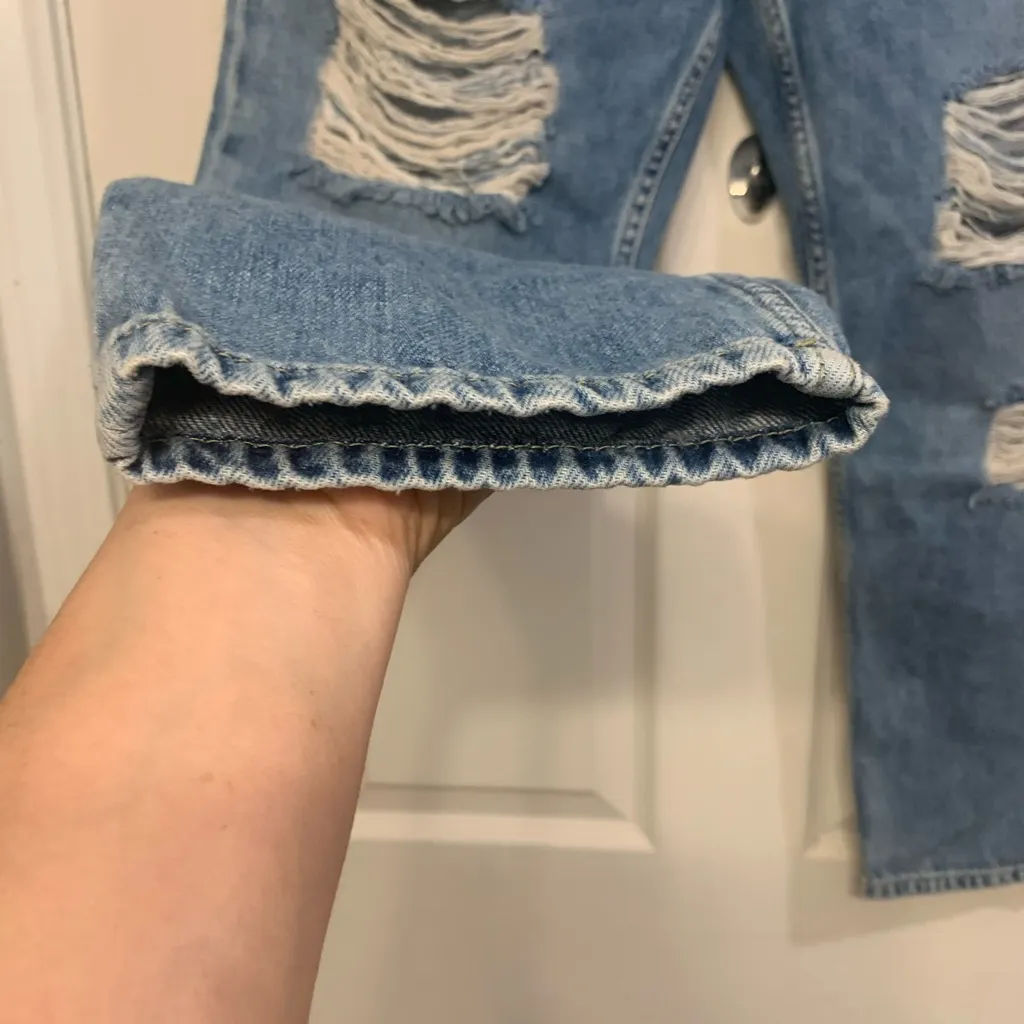 Top Shop Moto Hayden Boyfriend Distressed 34x30 Jeans.        2618 - Image 4