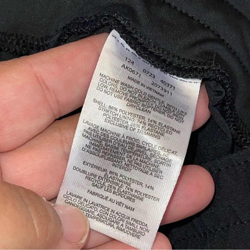 Columbia Activewear Montrail  Shorts - Image 7