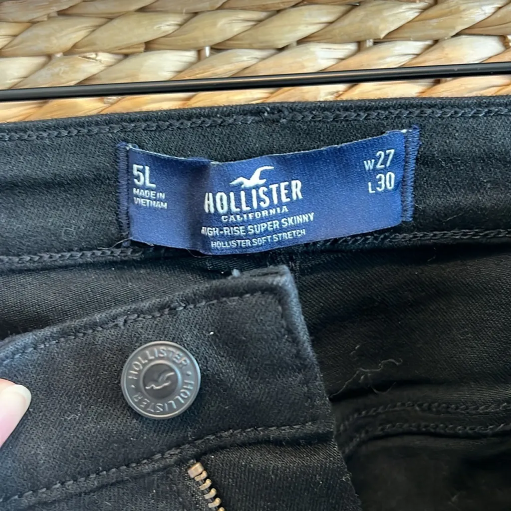NWT Hollister High-Rise No Fade Black Super Skinny Soft Stretch Jeans, 27 / 5 - Image 7