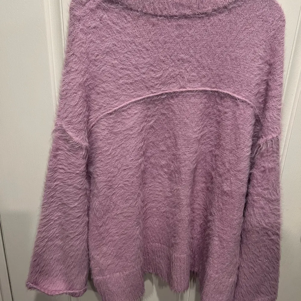 Free people sweater - Image 2