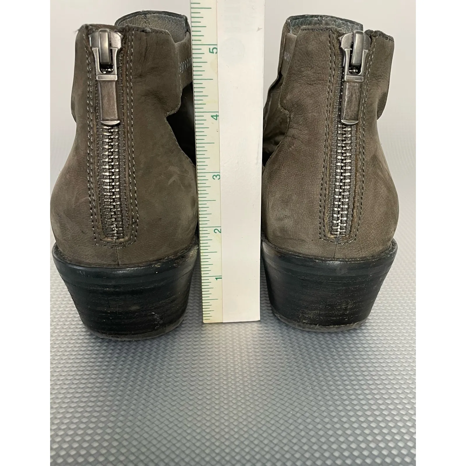 Eileen Fisher Vanda Tumbled Nubuk Booties Earth Tan Cutout Size 8 - Image 7