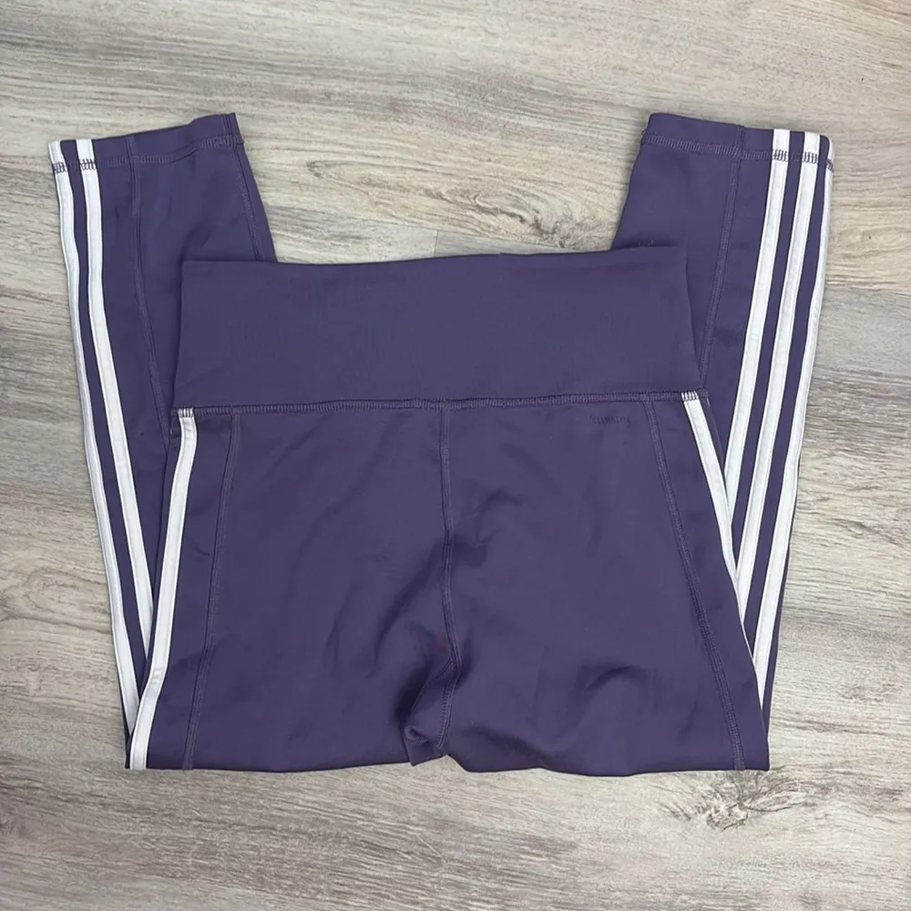 Climalite Light Purple with With Stripes Cropped Leggings Size Small - Image 4