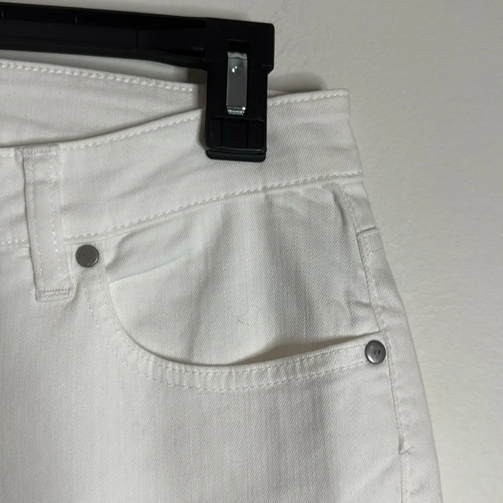 Eileen Fisher Hi-Rise Straight Stretch Denim White Organic Cotton Jeans size 6 - Image 7