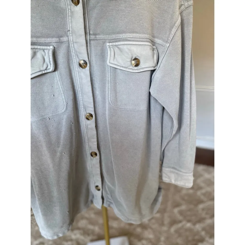 Aerie M Distressed Gray Shacket Oversized Button Front Soft Cotton Lumberjane - Image 5