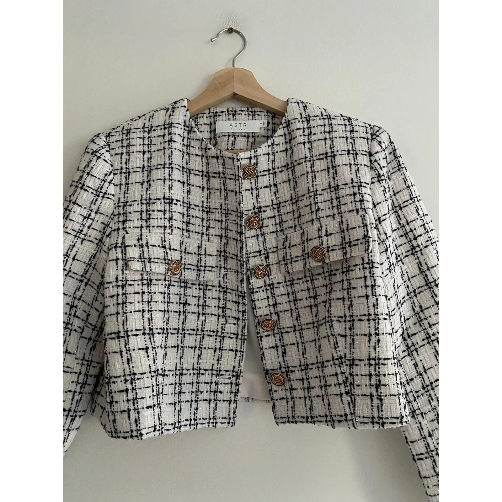 ASTR THE LABEL Tweed Crop Jacket in White Black Size Small - Image 7