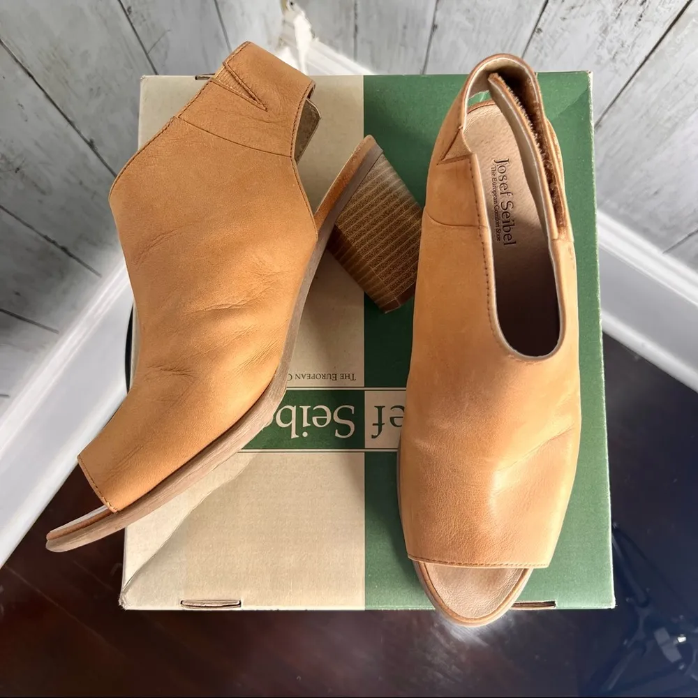 Josef Seibel Bonnie Booties Size 10 - Image 2