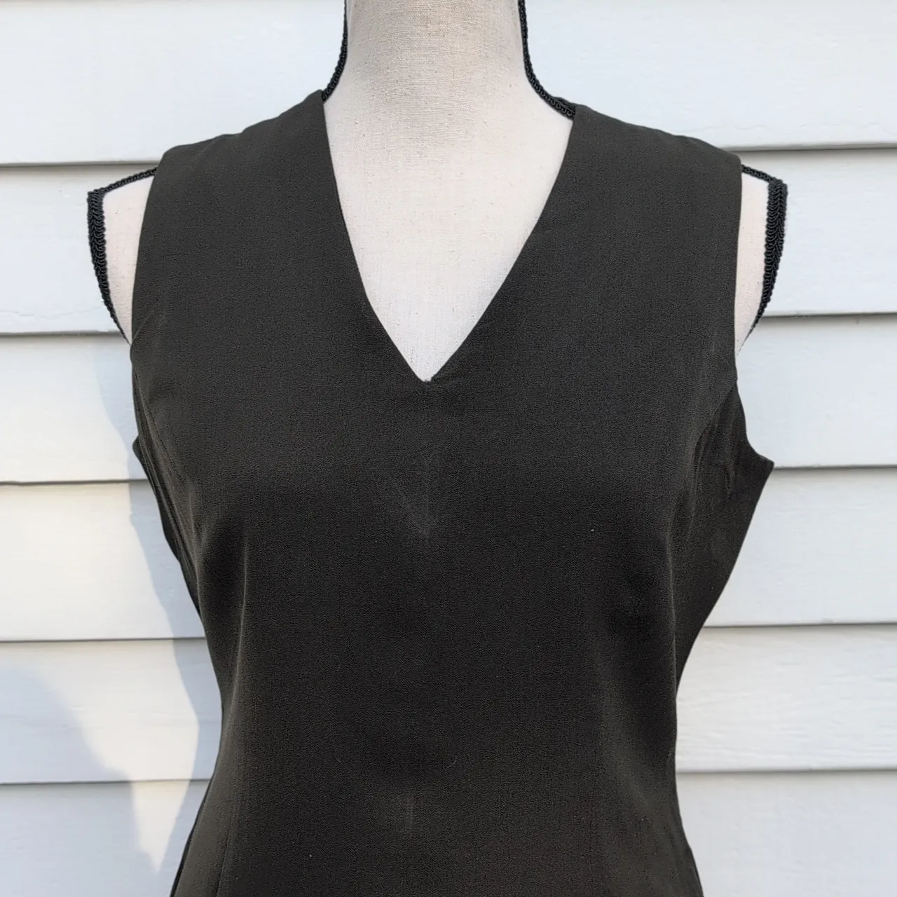 Banana Republic Sleeveless Dress | Banana Republic V-Neck Sleeveless Dress - Image 9