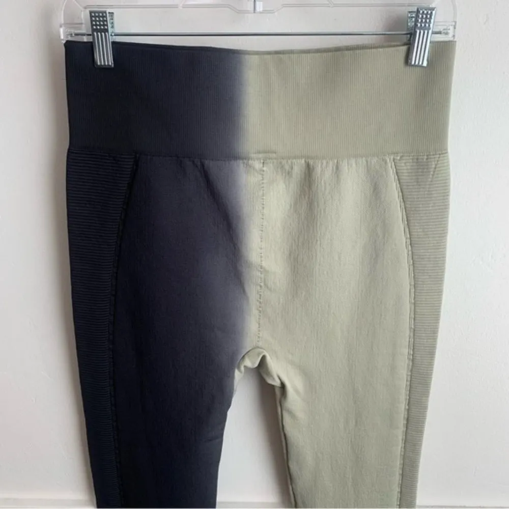 Cara Loren Two Toned Cream & Gray Crop Top & Leggings Size L - Image 14