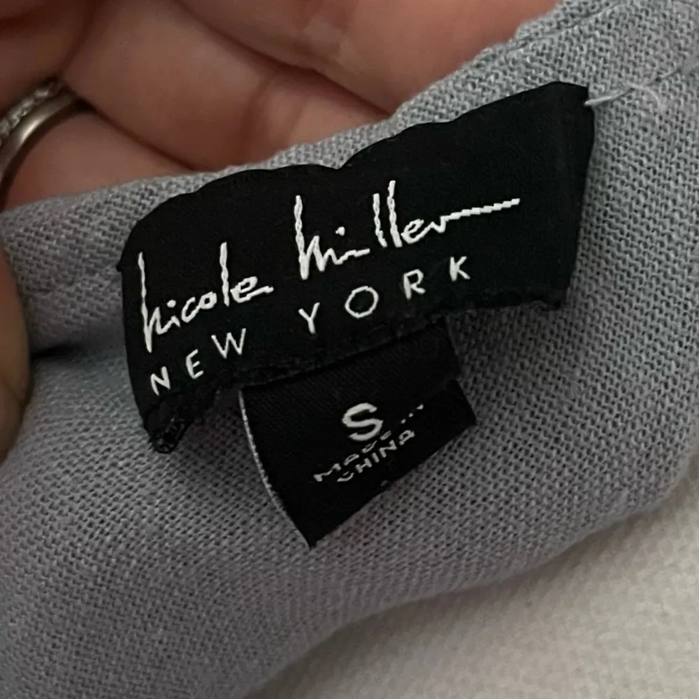 Nicole Miller Asymmetrical One Shoulder Ruffle Trim Linen Tiered Midi Dress - Image 7