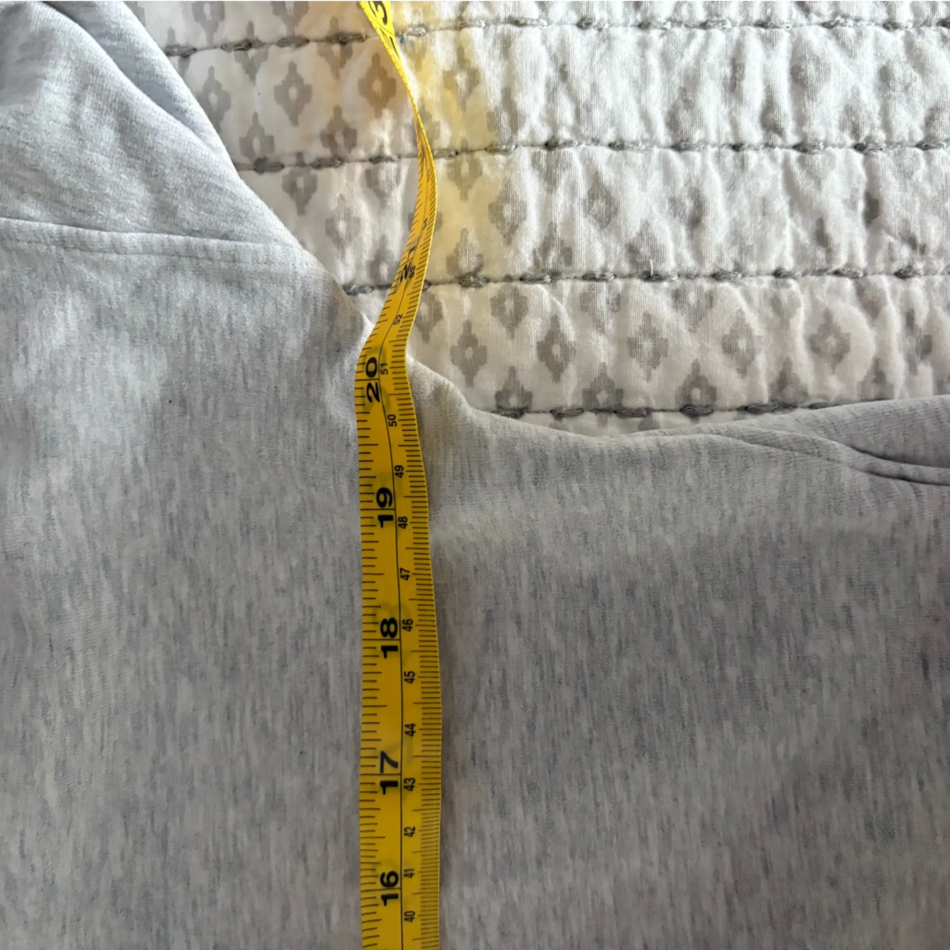 Lululemon Gray Turtleneck Sweatshirt With Kangaroo Pocket Size 6 EUC - Image 4