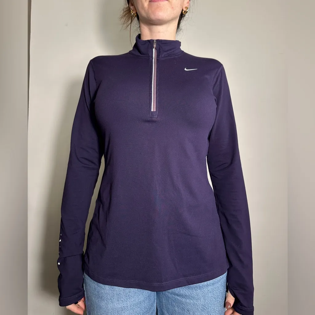 Nike Running Dri-Fit Longsleeve Quarterzip Size Medium - Image 2