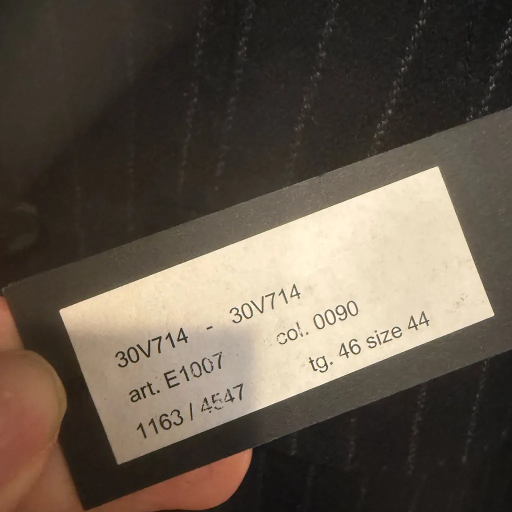 VICTORVICTORIA Pinstripe Double Breasted Wool Blazer size 44 NWT Unisex Italy Black - Image 5