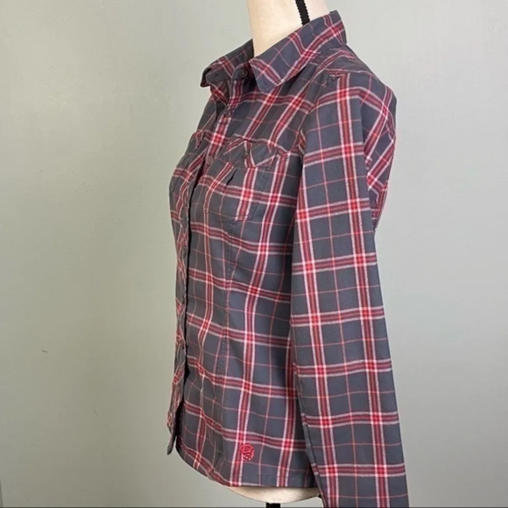 MOUNTAIN HARDWARE women’s button down plaid blouse. Size 2. EUC - Image 5