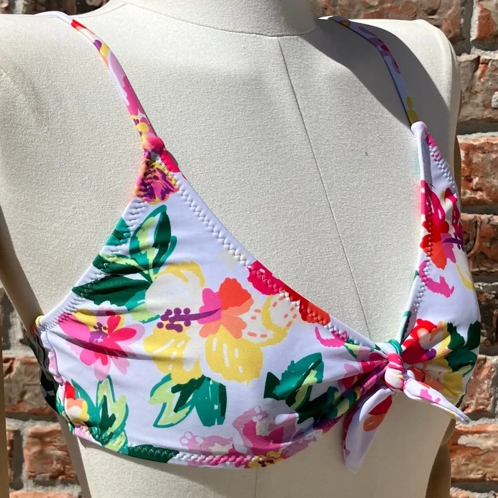 Colorful Beachsissi floral bikini top with bow detailing / L / Excellent cond. - Image 3