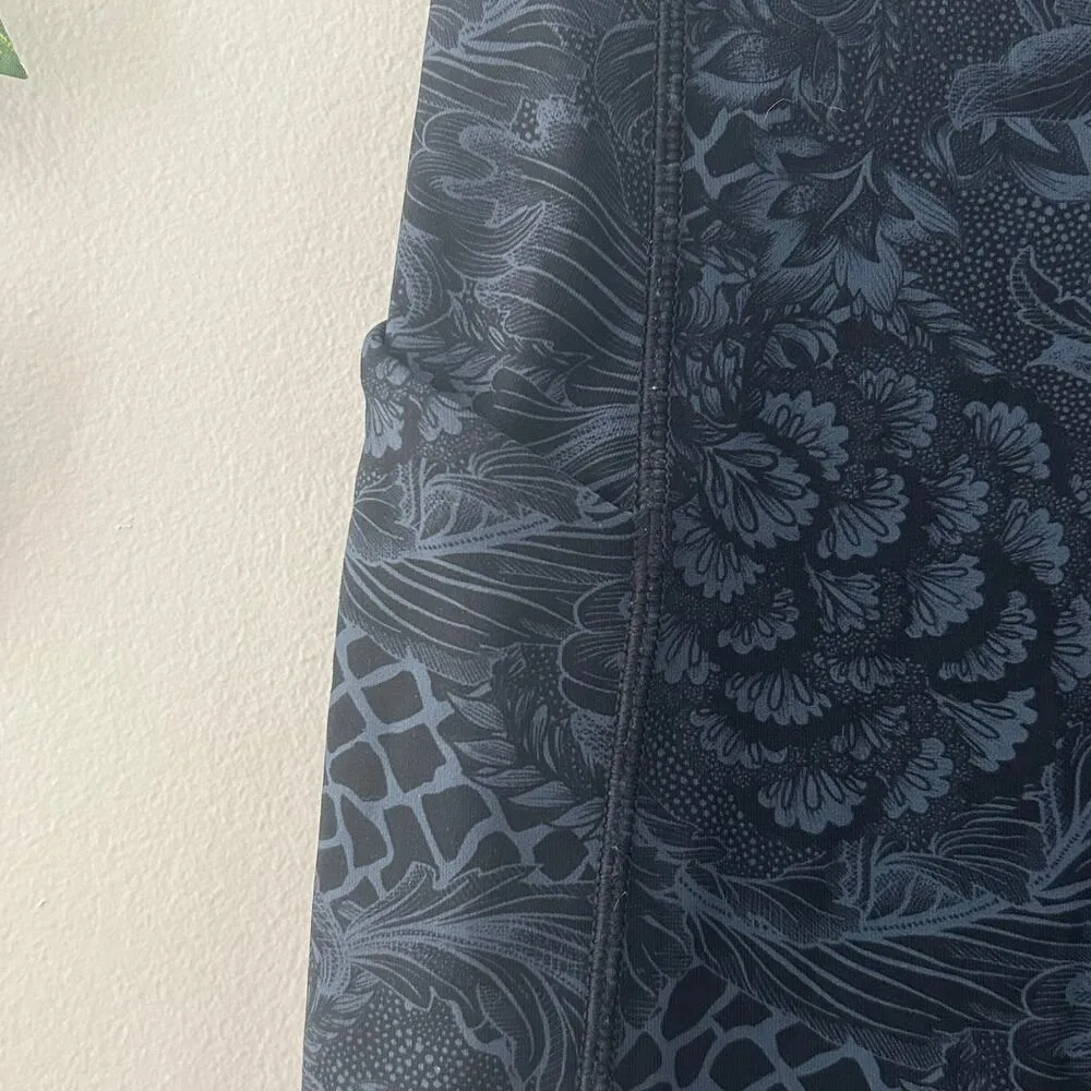 Lululemon Floral Print Speed Up Crop Leggings Sz 4 - Image 5