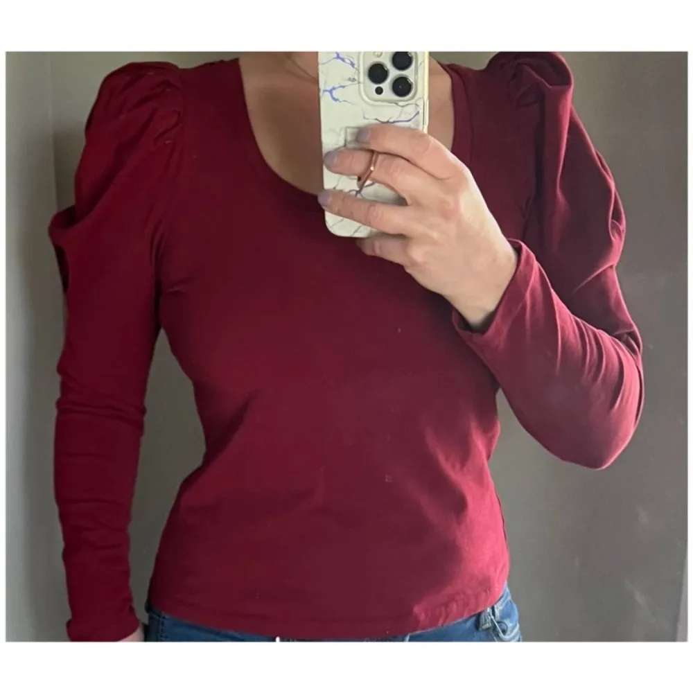 English Factory Puff long sleeved Burgundy top, Size Small - Image 5