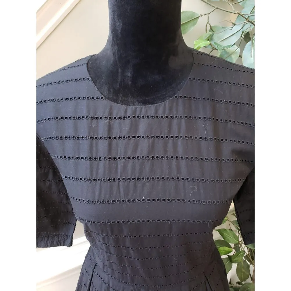 Gap Fit & Flare Dress Women's Size 8 Black Eyelet Short Sleeve Pleated Back Zip - Image 11