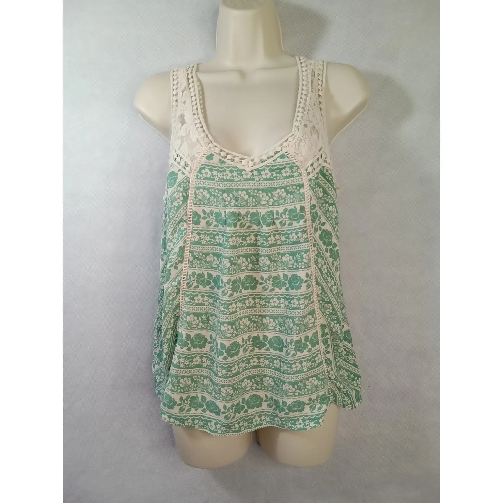 Hint Of Mint Women Medium Green‎ Floral Lace Floral Tank Top - Image 5