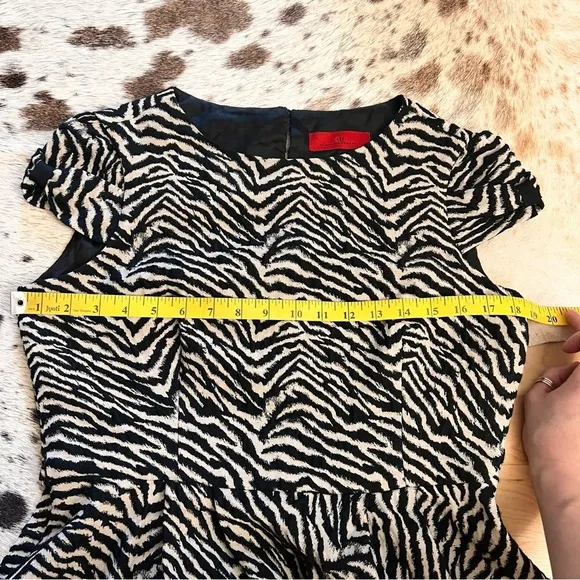 Carolina Herrera ‎ Wool Blend Zebra Print Cocktail Dress Size 8 - Image 10