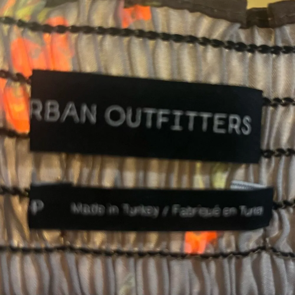 Urban outfitters cropped tank - Image 5
