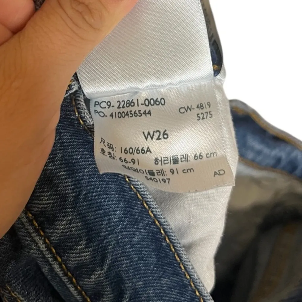 Levi's Premium WEDGIE STRAIGHT FIT WOMEN'S
JEANS BUTTON FLY size 26 - Image 10