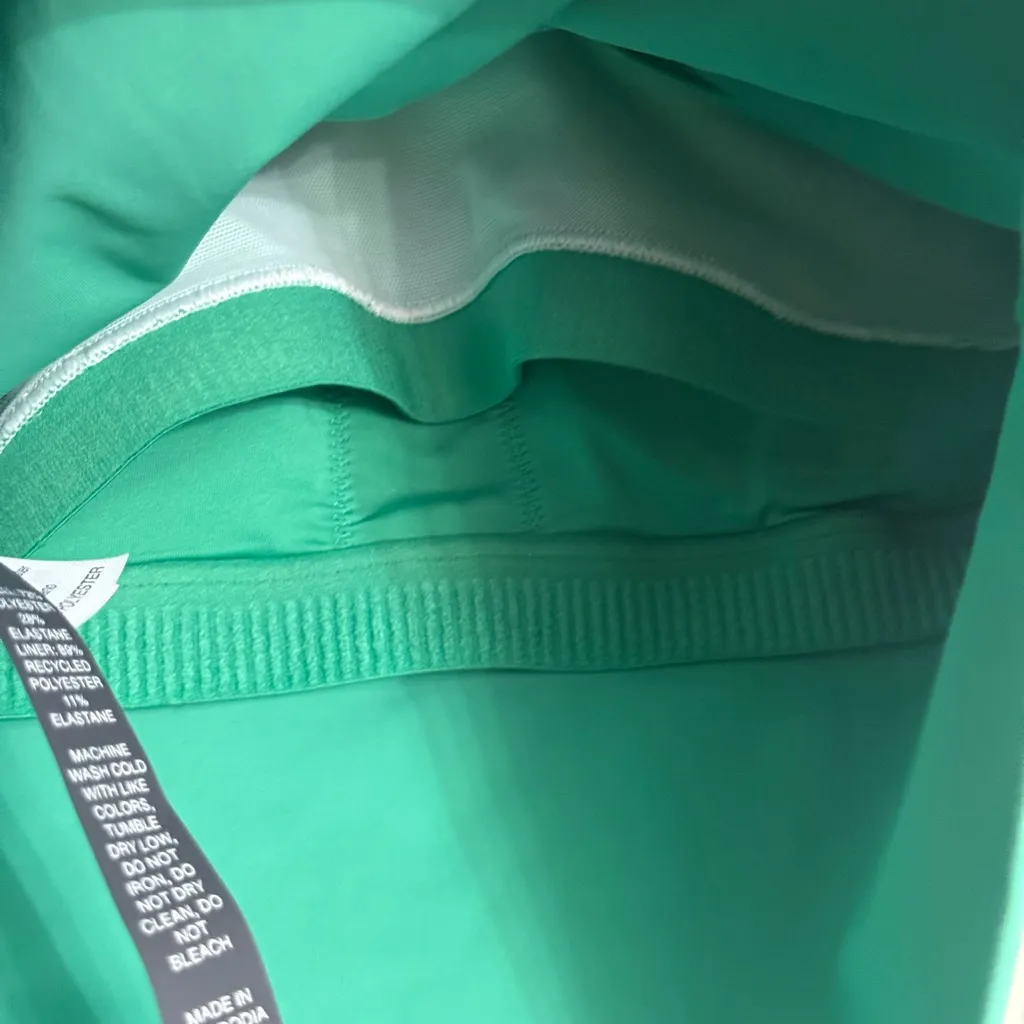 Vuori light bergamot size small Dynamic Tank - Image 6