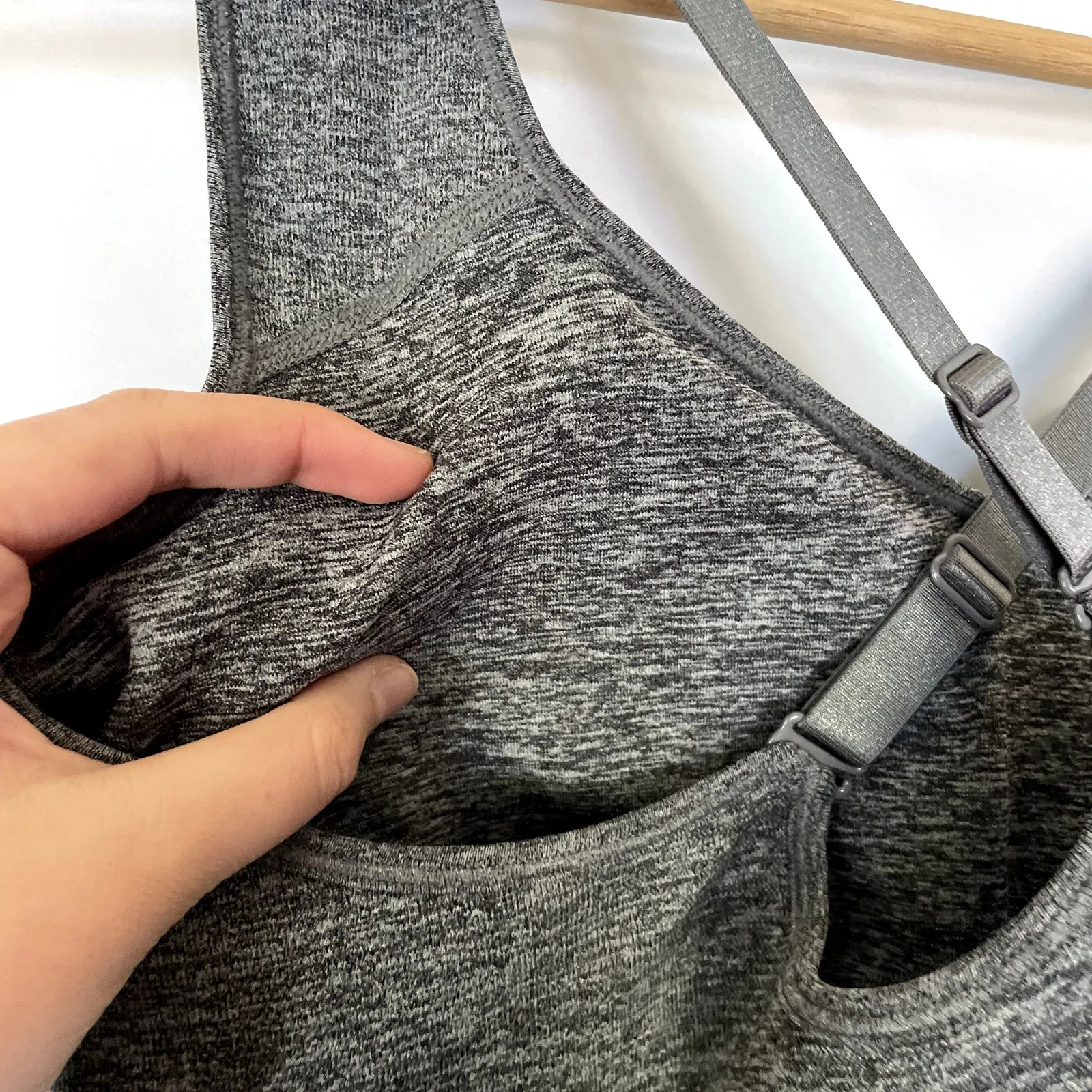 Puma gray padded sports bra crossover back nylon women's size XL casual athletic - Image 4