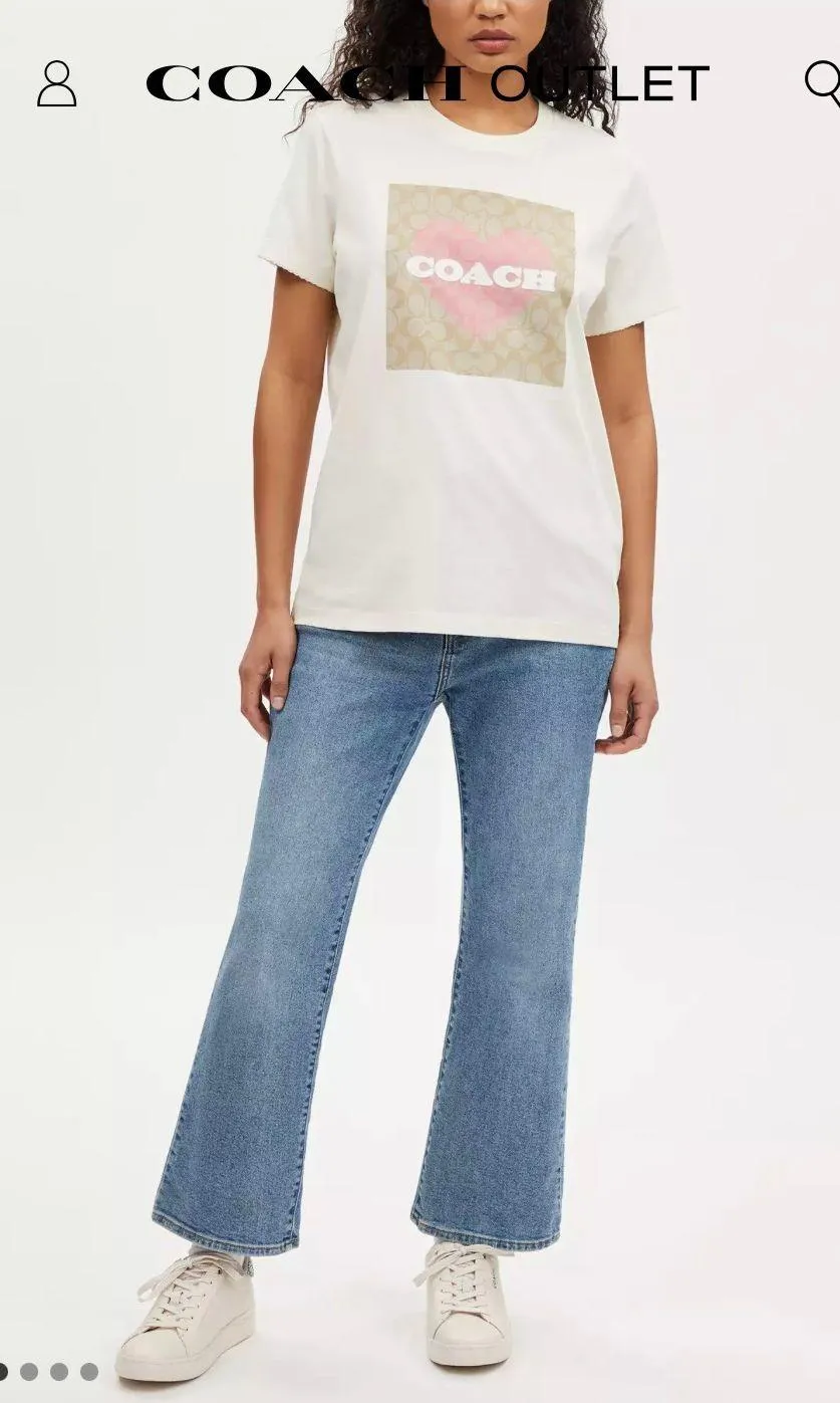 Women  Signature Heart T Shirt M - Image 2