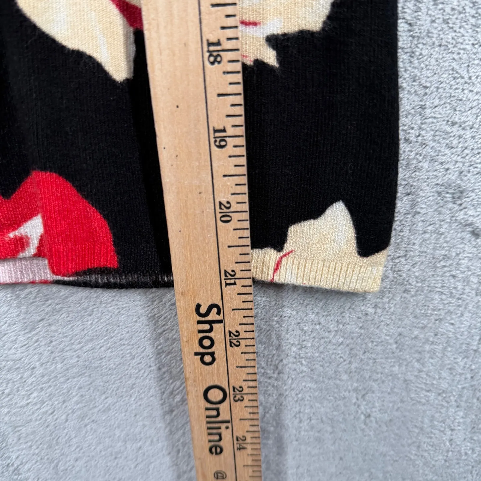 Elizabeth New York Petite M Floral Sweater Vest Red Roses Romantic Goth Coquette Black Size undefined - Image 9