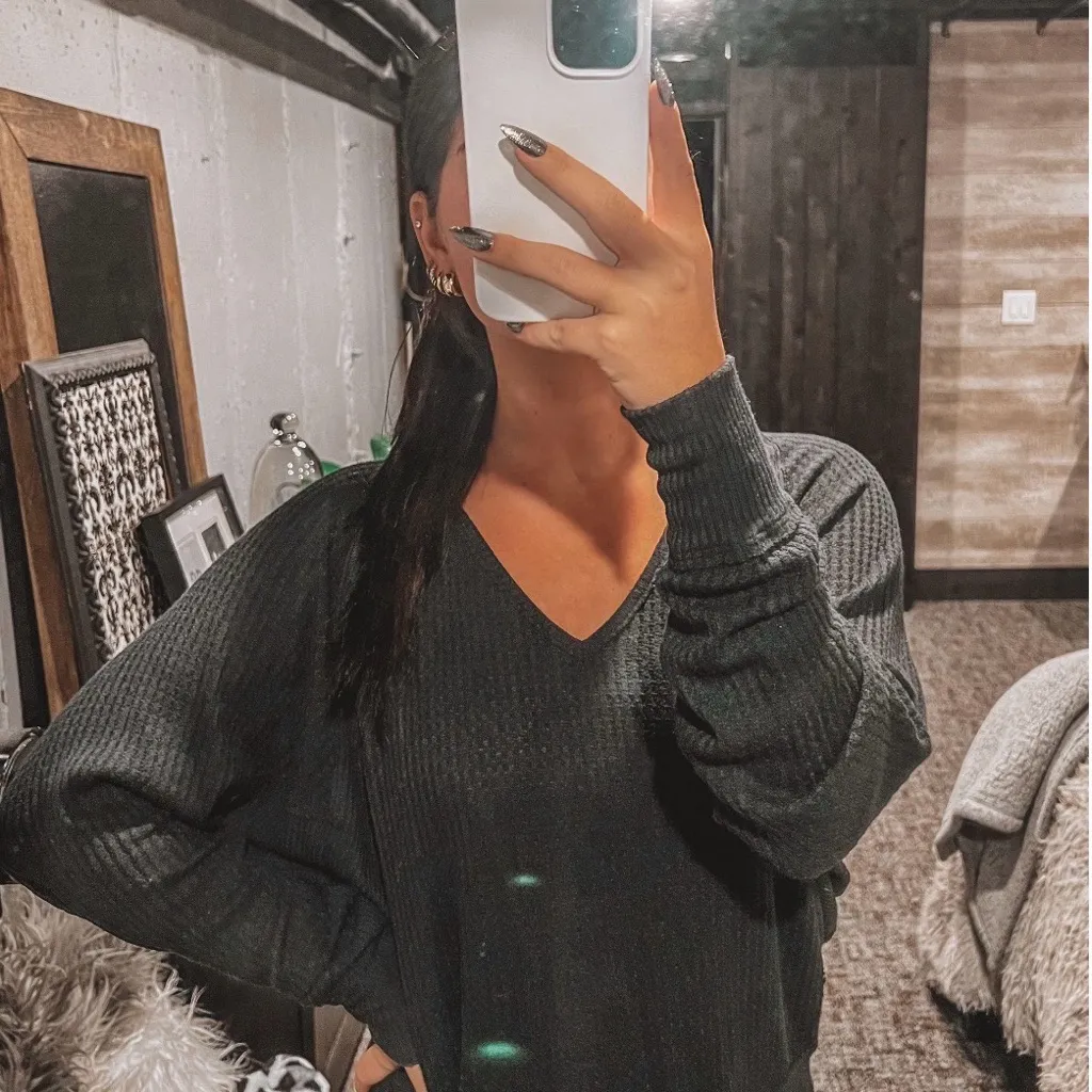 Women's We the Free Black V-Neck Sweater - Image 9