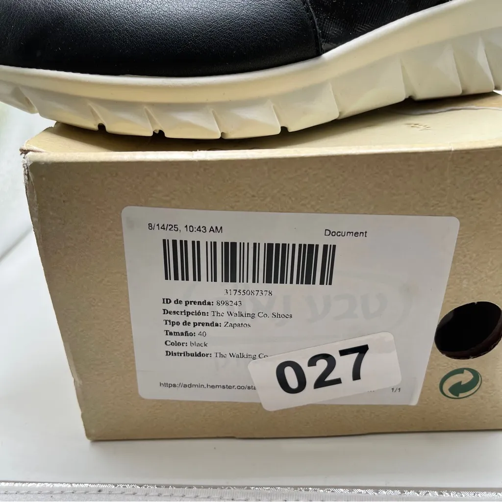 NAOT Footwear Women's Buzz Lace - Image 2