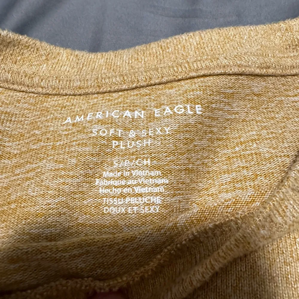 American Eagle Outfitters Tan Relaxed High Low Sweatshirt - Image 3
