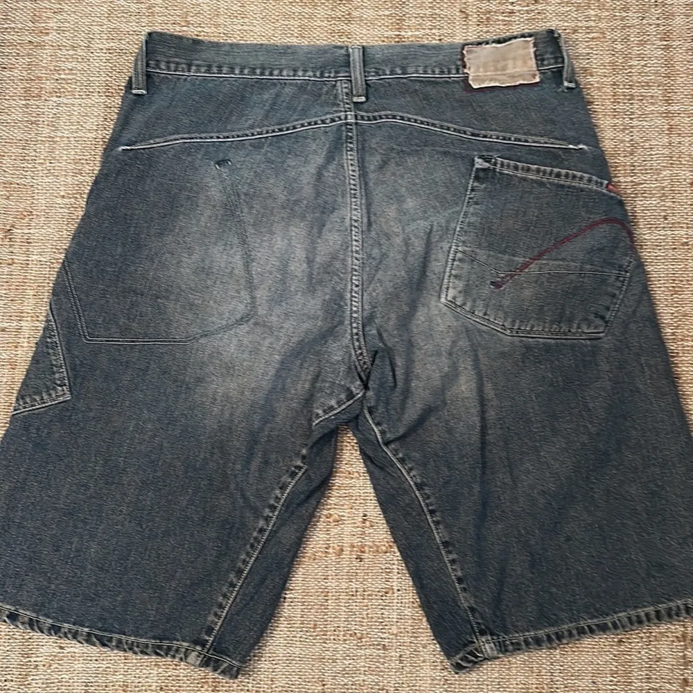 **LAST CALL** Guess Jeans “Vintage” Men’s Denim Shorts Size 36 - Image 4