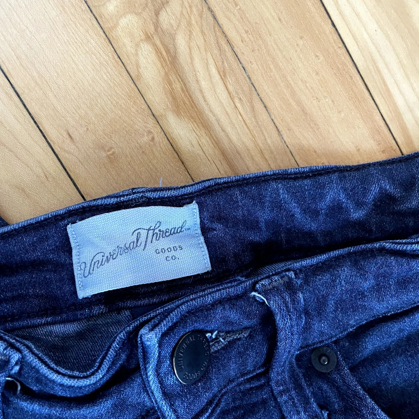 Universal Thread high rise skinny jeans women's size 00 rayon comfortable staple - Image 3