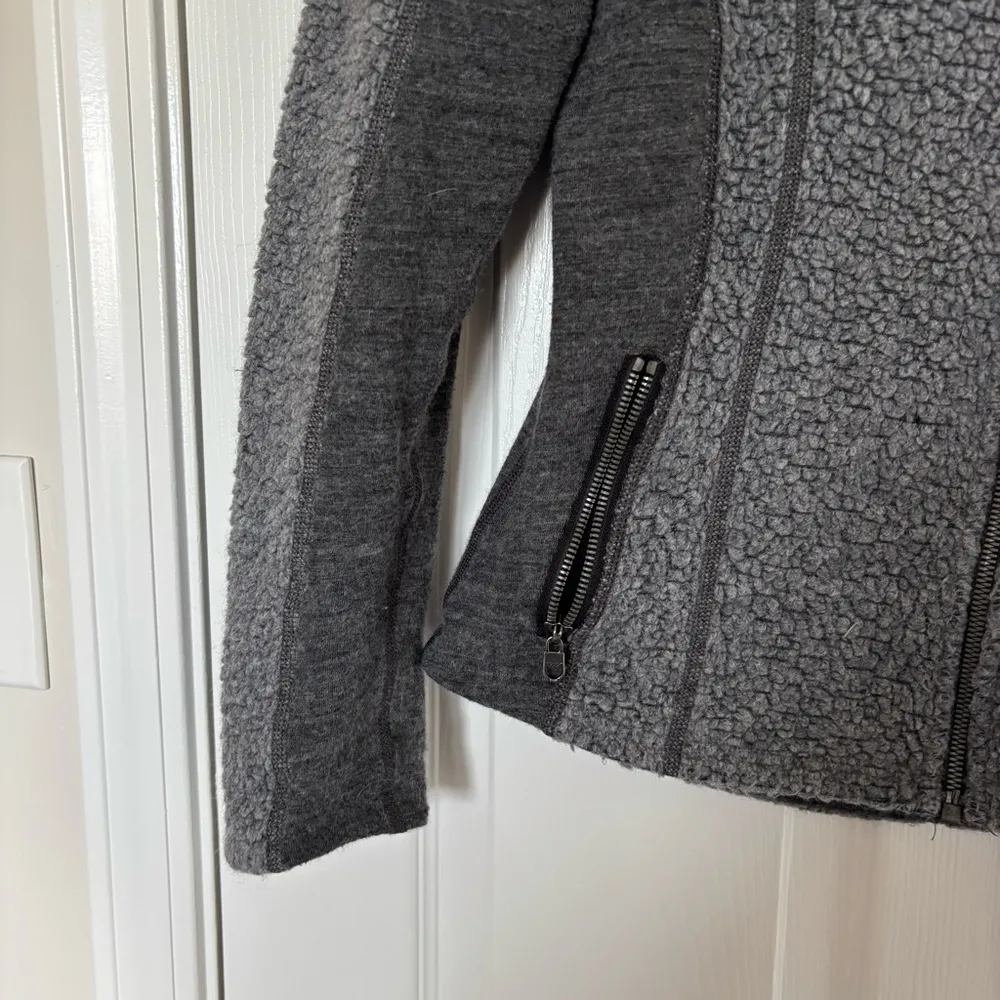 Kuhl Women's Kozet Gray Wool Blend Sherpa Long Sleeve Jacket Size Medium - Image 3