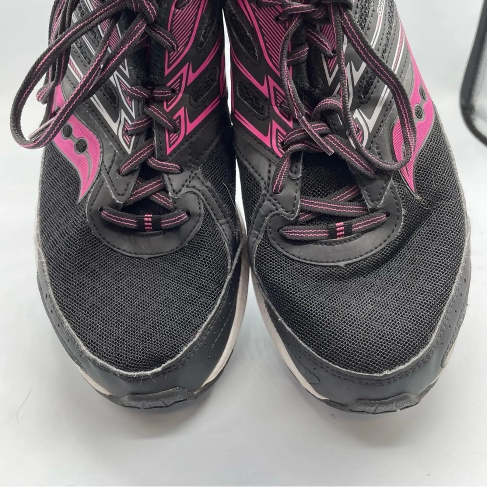 Saucony Cohesion 13 Black & Hot Pink Womens Running Shoes Sneakers 8.5 Athletic - Image 3