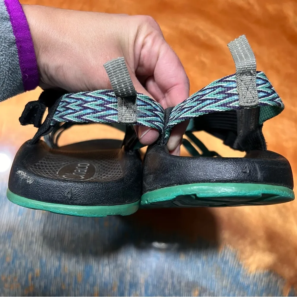 Chaco ZX2 Water River Sandals Black Green Print Size 4 youth - Image 4