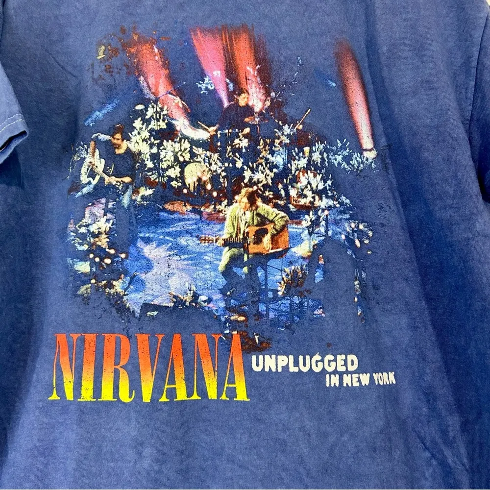 Nirvana Women’s Unplugged in New York Cotton Graphic T Shirt Blue Size XL NWOT - Image 2