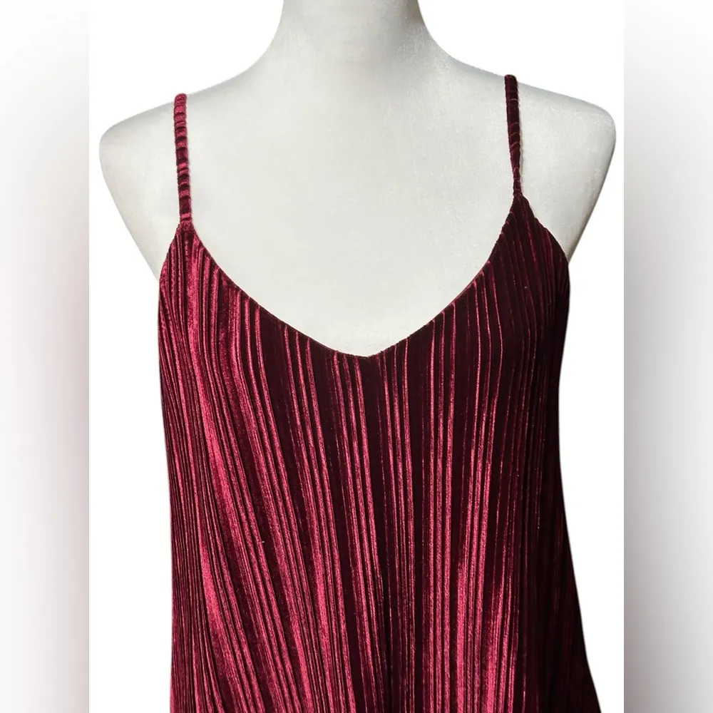 Dalia Women's Camisole in Burgundy Purple - Image 3