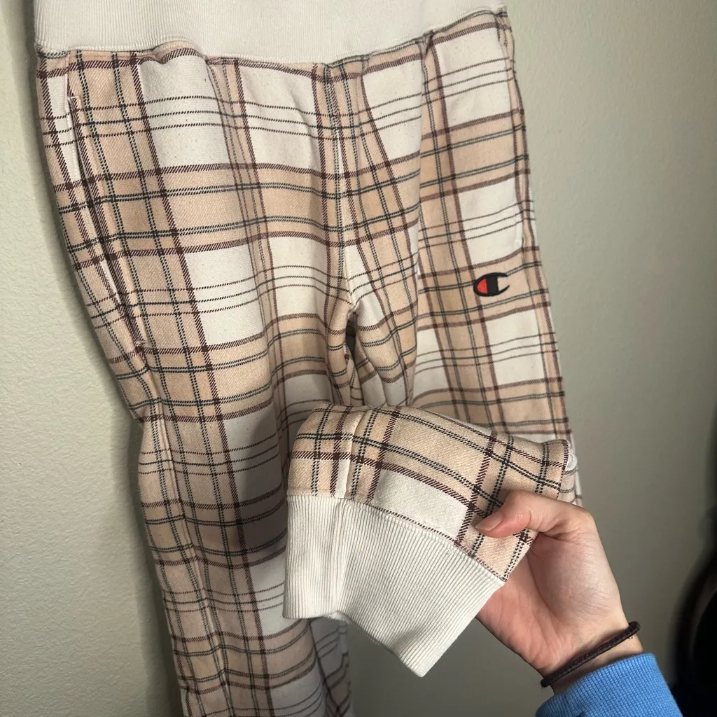 Champion  Women's Plaid Joggers - White and Tan - Image 3