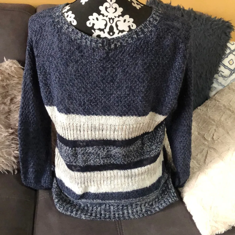 MOSSIMO SUPPLY CO Blue&Cream Knit Top Size M - Image 4